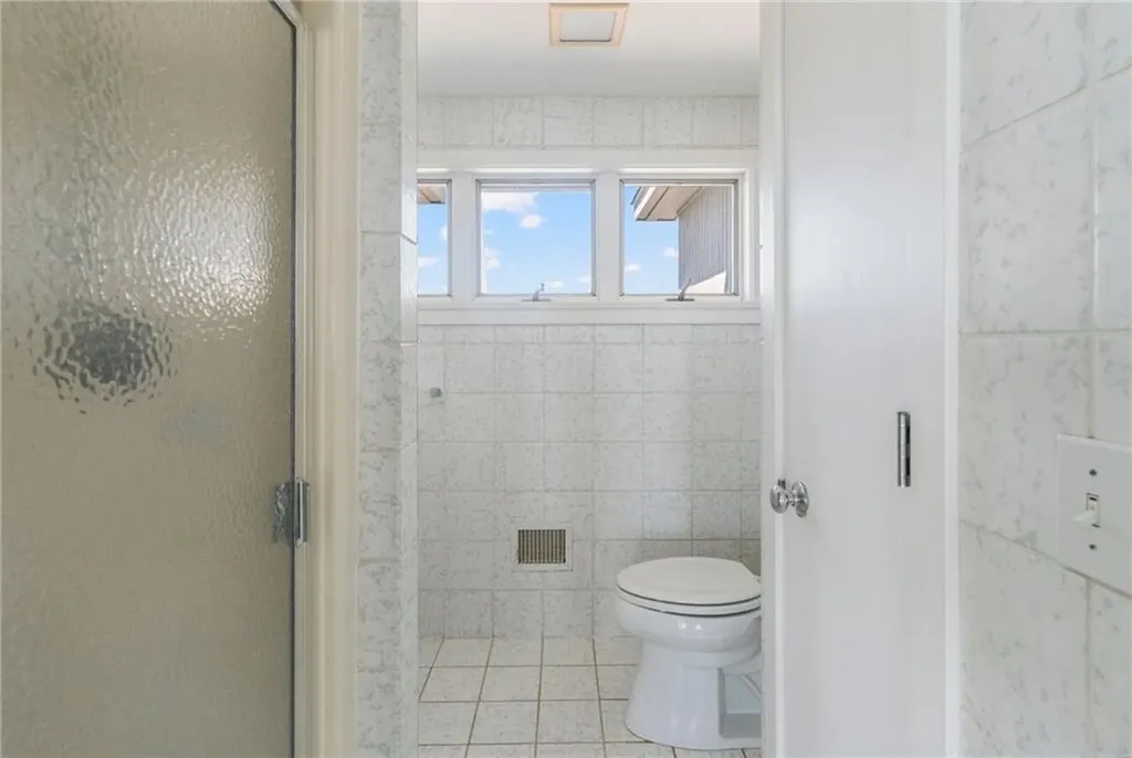160 Sand Hill Cove Road Narragansett RI 02882