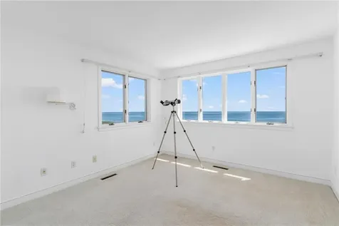 160 Sand Hill Cove Road Narragansett RI 02882