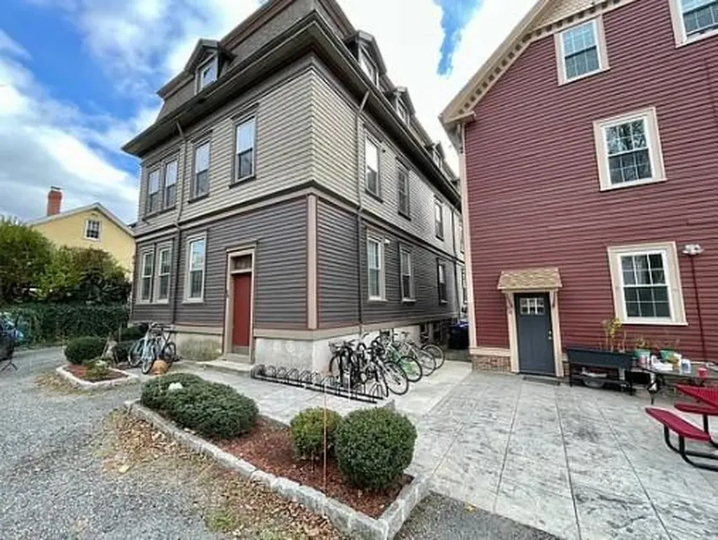 68 John Street Providence RI 02906