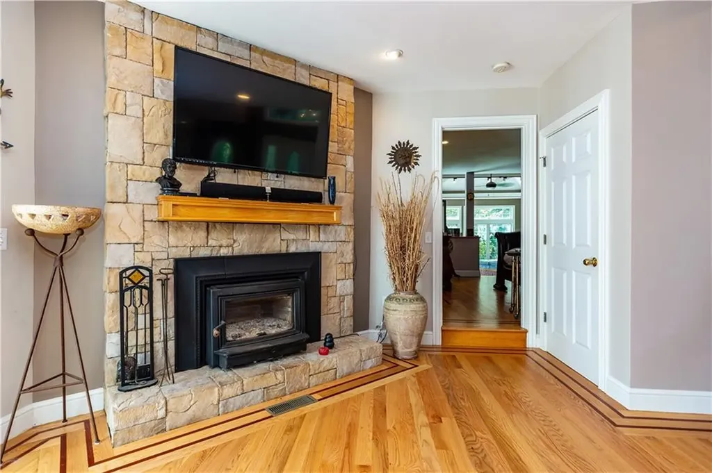 41 Edie's Lane Exeter RI 02822