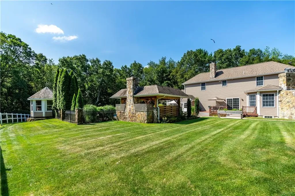 41 Edie's Lane Exeter RI 02822