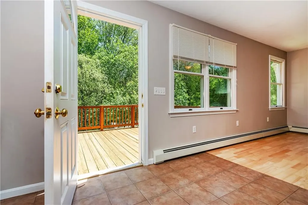 41 Edie's Lane Exeter RI 02822