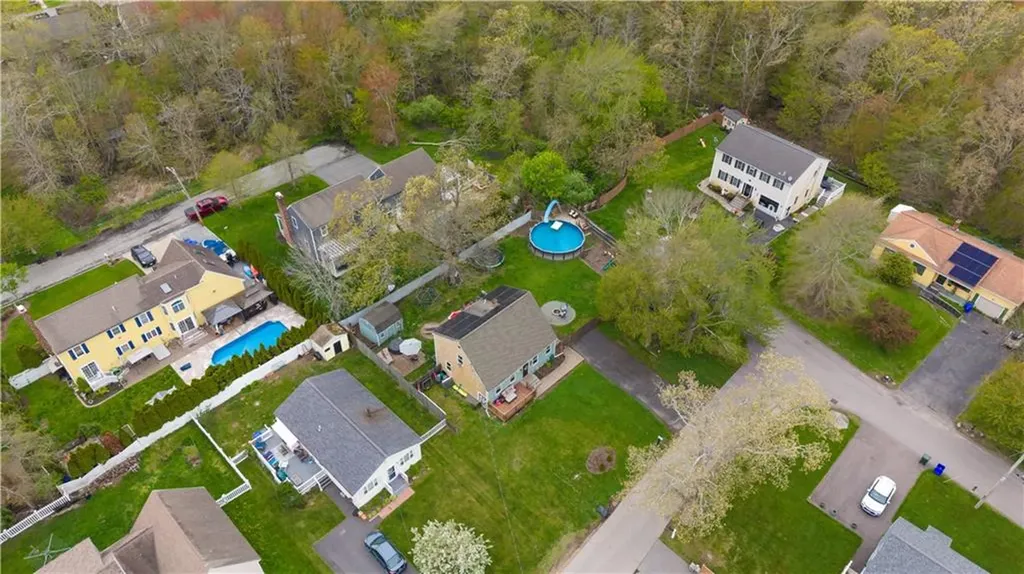 59 Belvedere Drive Bristol RI 02809