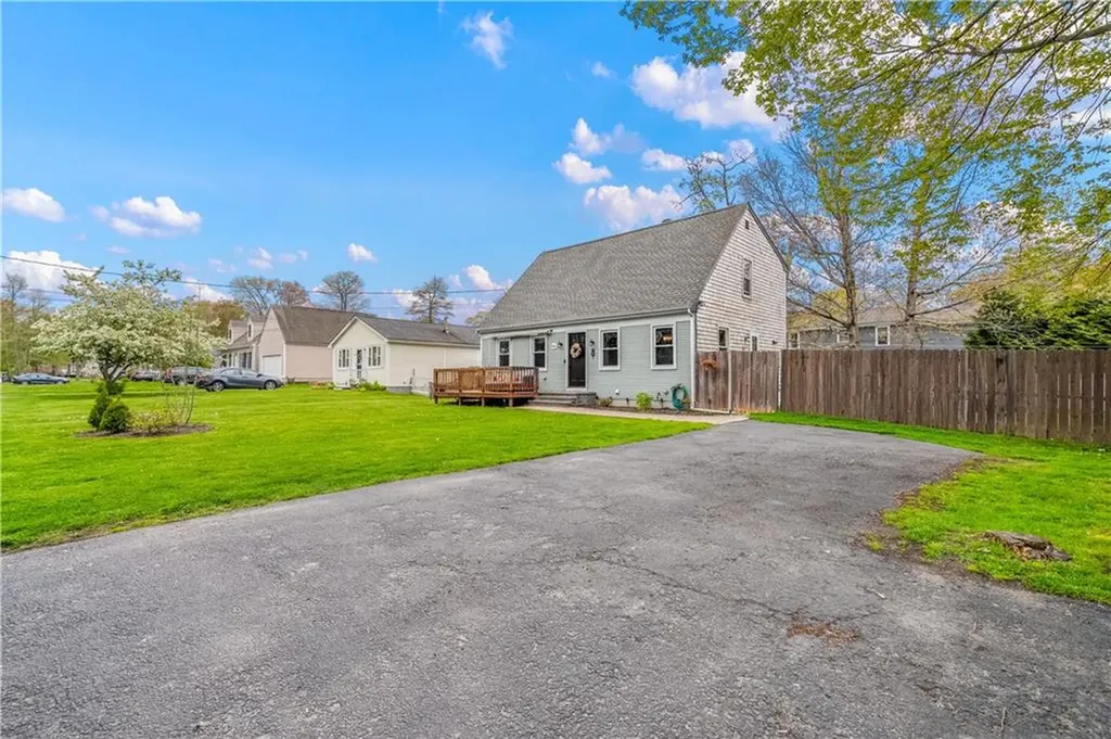 59 Belvedere Drive Bristol RI 02809