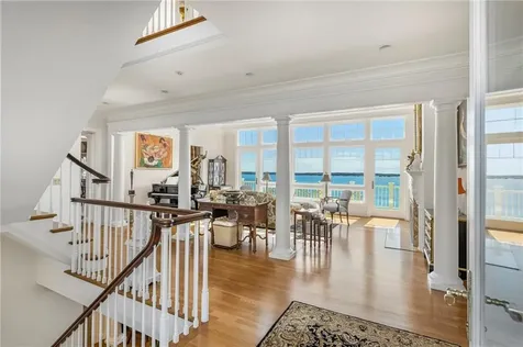 737 Boston Neck Road Narragansett RI 02882