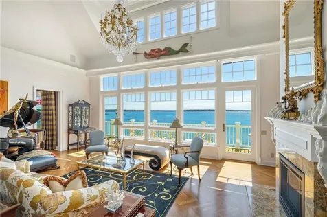 737 Boston Neck Road Narragansett RI 02882