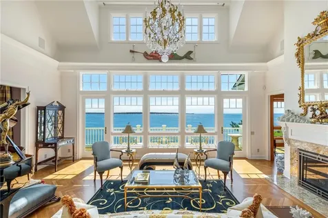 737 Boston Neck Road Narragansett RI 02882