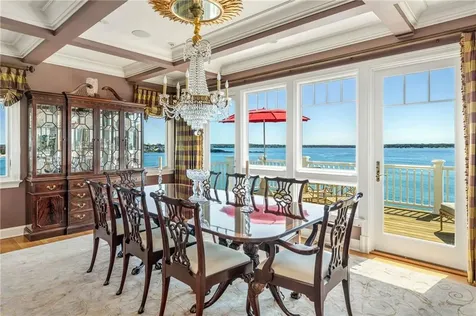 737 Boston Neck Road Narragansett RI 02882