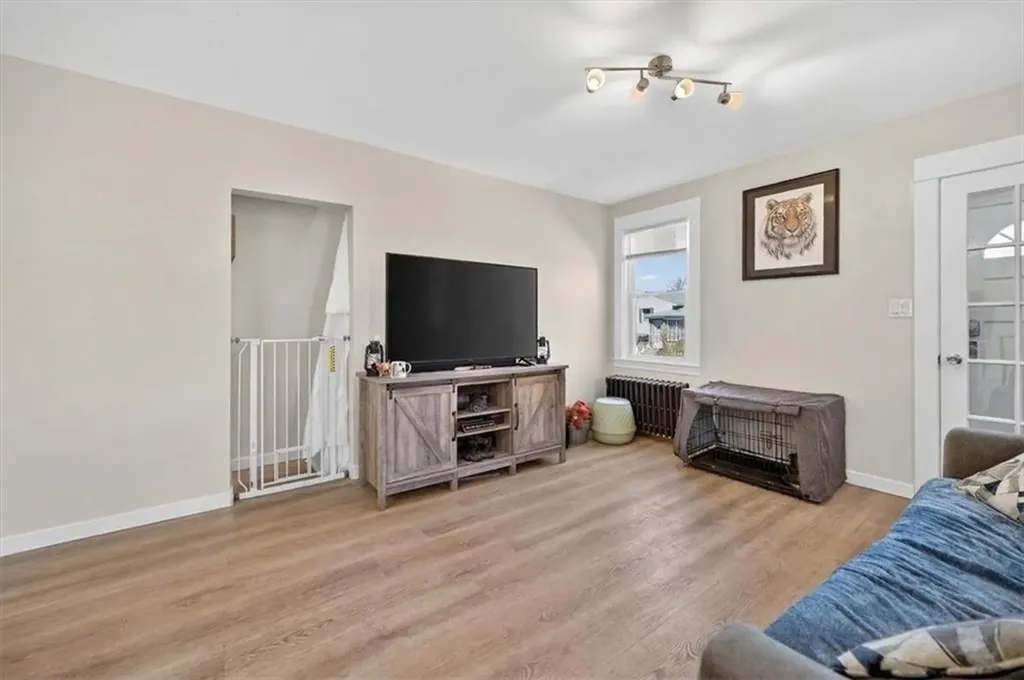 190 Wardlaw Avenue Providence RI 02908