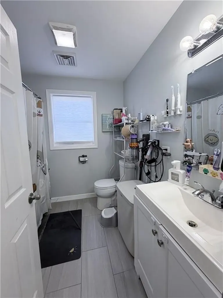 128 Rugby Street Providence RI 02905