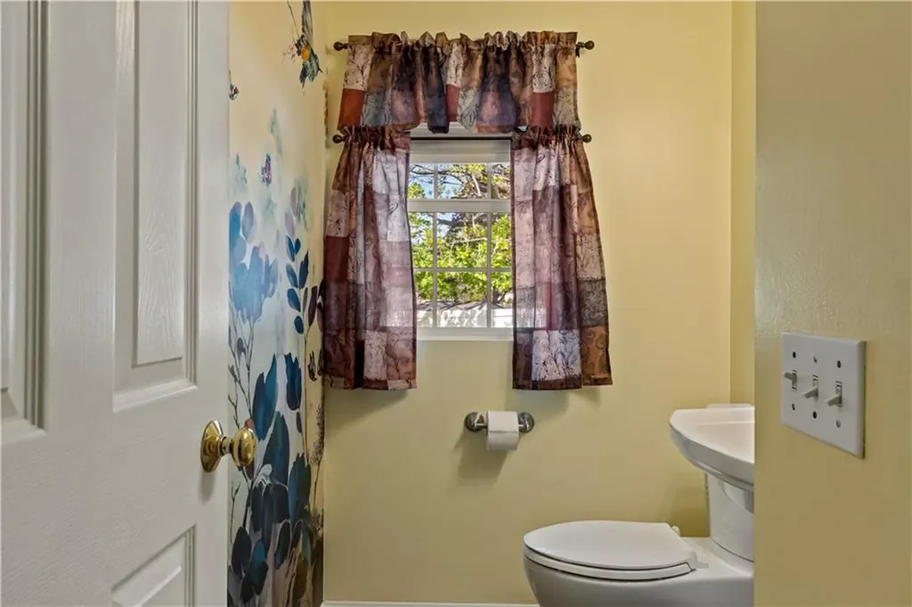 591 Sandy Lane Warwick RI 02889