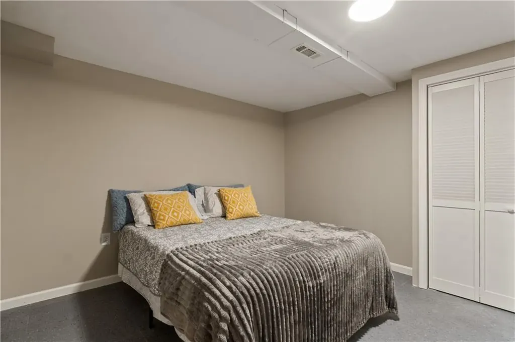 591 Sandy Lane Warwick RI 02889