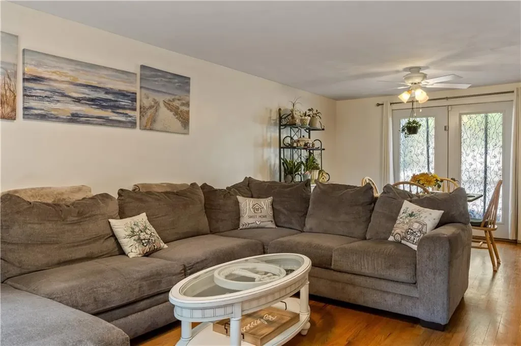 591 Sandy Lane Warwick RI 02889