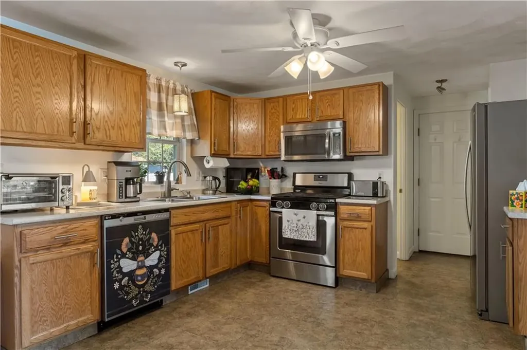 591 Sandy Lane Warwick RI 02889