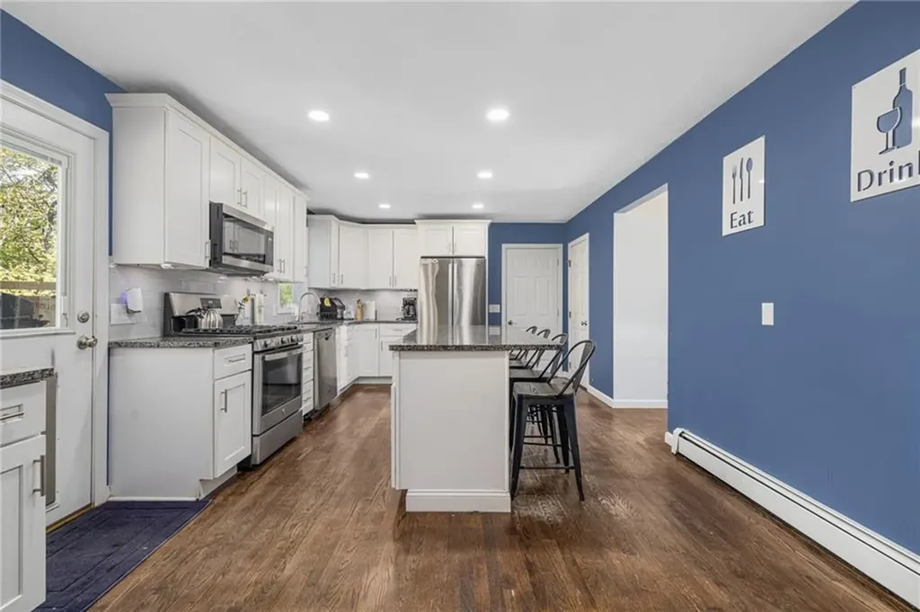 64 Long Court Cranston RI 02920