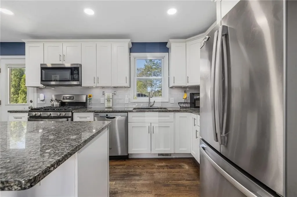 64 Long Court Cranston RI 02920