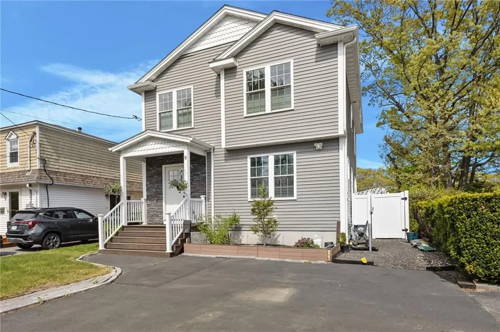 9 Tarklin Street North Providence RI 02904