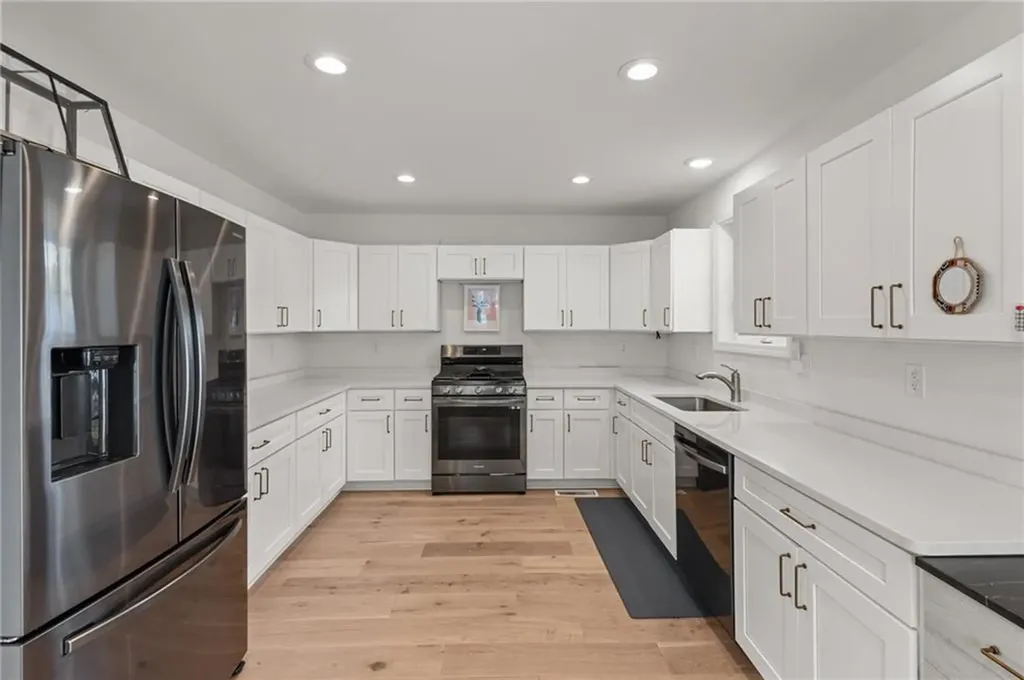 9 Tarklin Street North Providence RI 02904