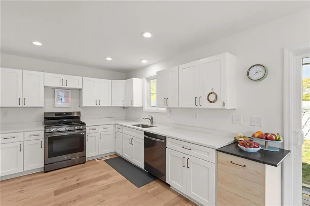 9 Tarklin Street North Providence RI 02904