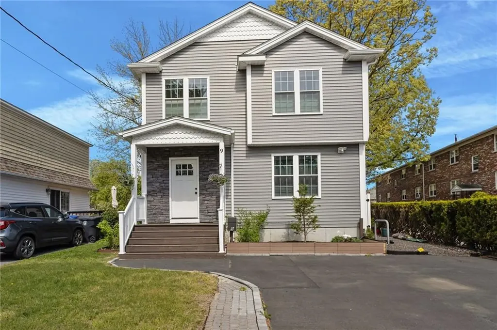 9 Tarklin Street North Providence RI 02904