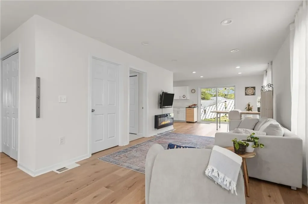 9 Tarklin Street North Providence RI 02904