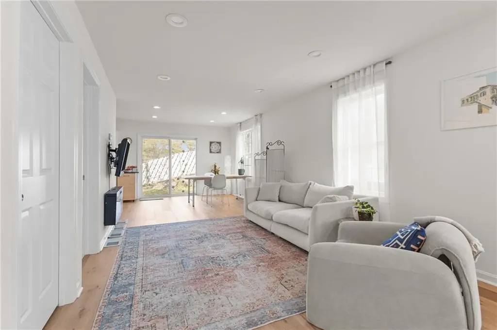 9 Tarklin Street North Providence RI 02904