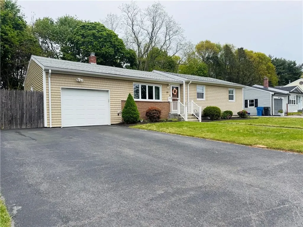 124 Zinnia Drive Cranston RI 02920