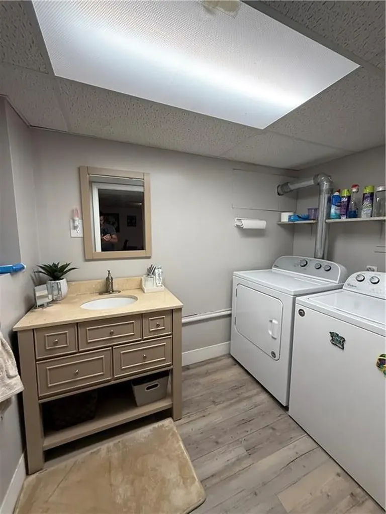 124 Zinnia Drive Cranston RI 02920