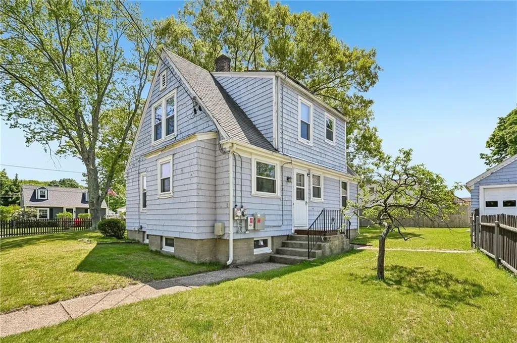 94 Ballston Avenue Pawtucket RI 02861