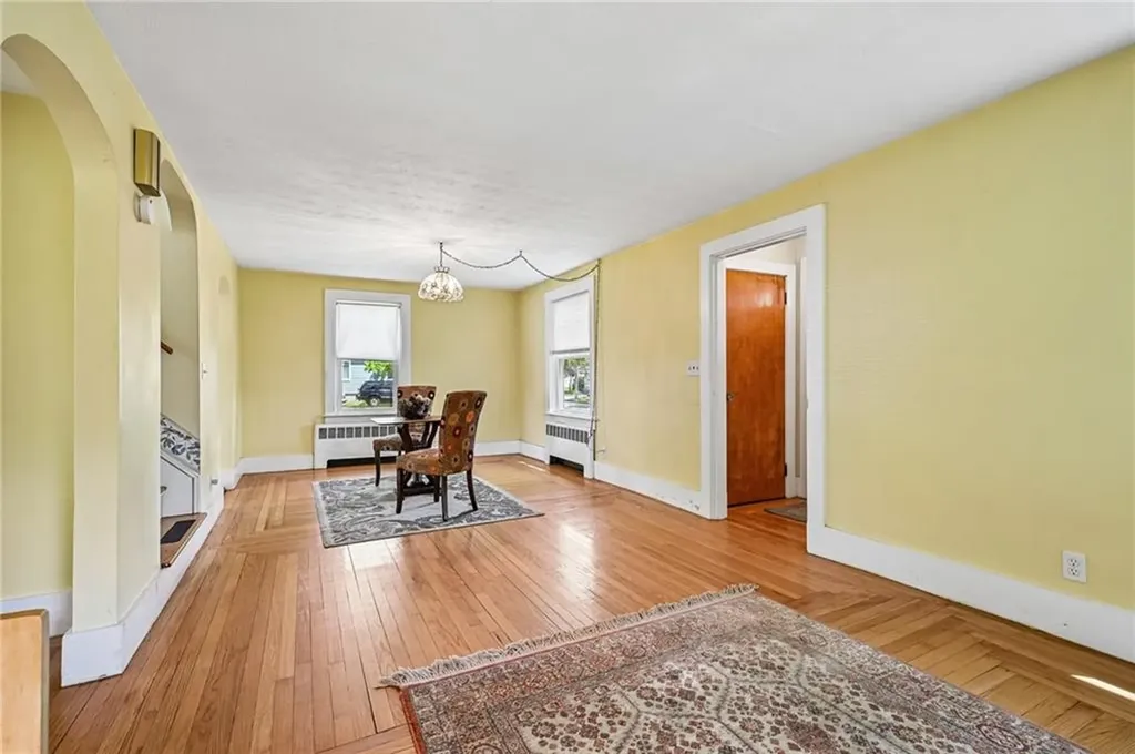 94 Ballston Avenue Pawtucket RI 02861