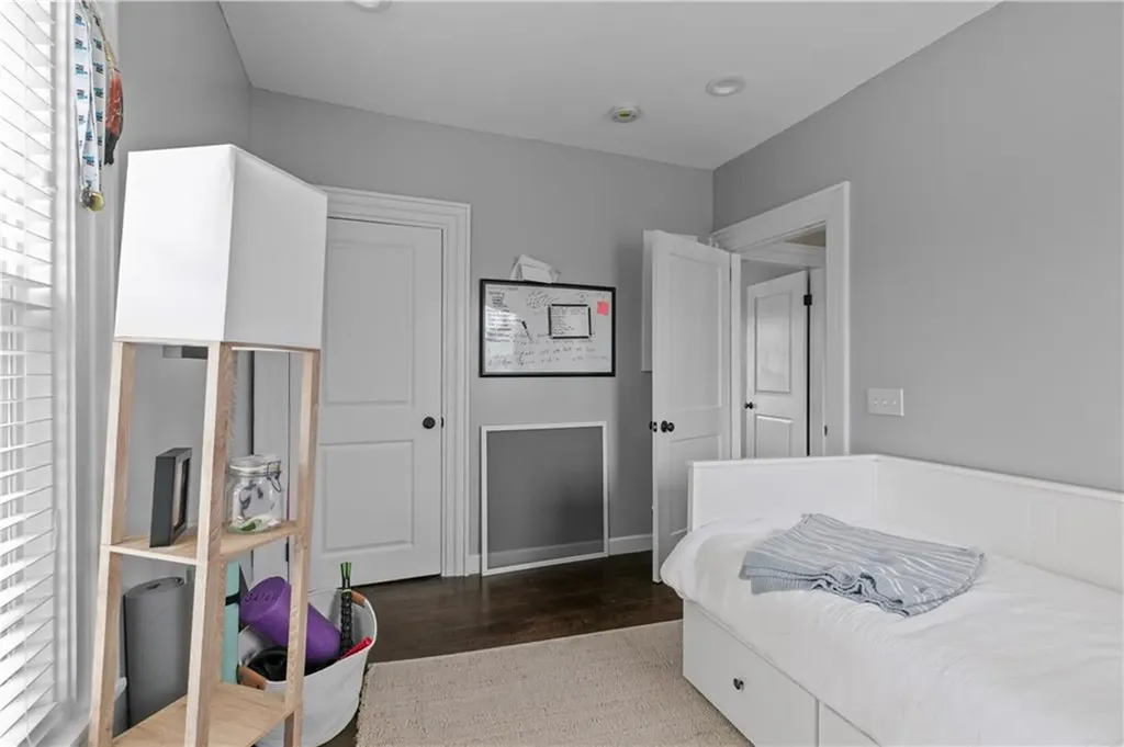 5 Elliot Place Newport RI 02840