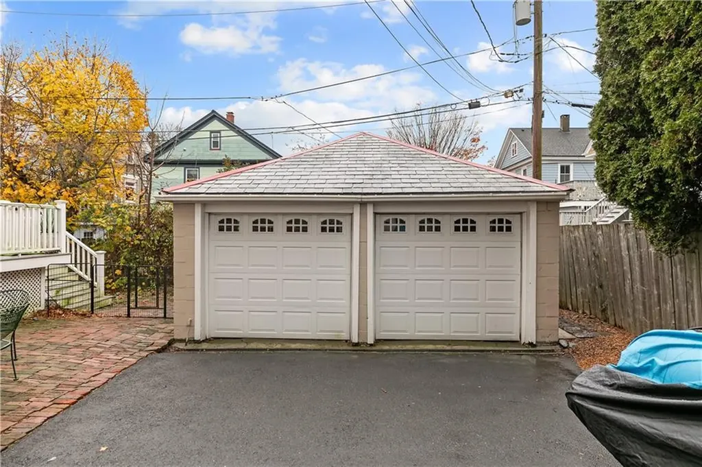 5 Elliot Place Newport RI 02840