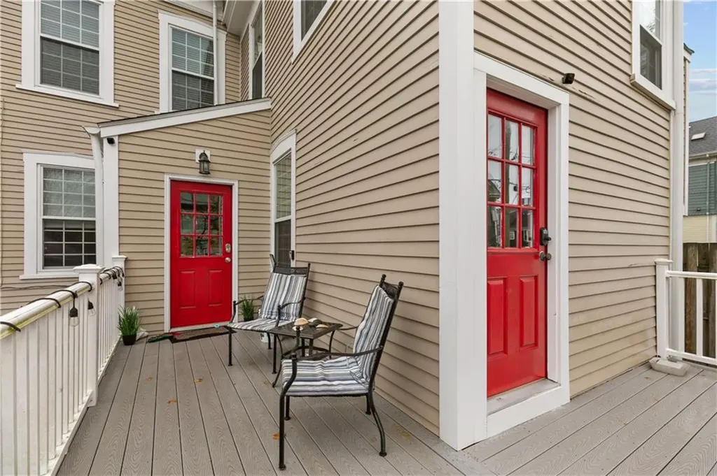 5 Elliot Place Newport RI 02840