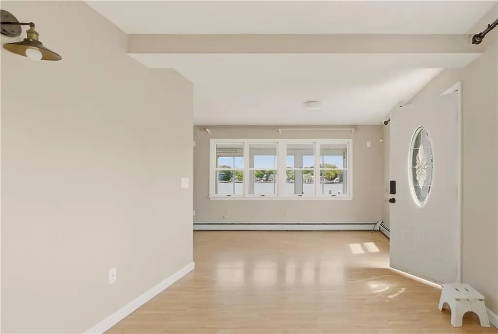 507 County Road Barrington RI 02806