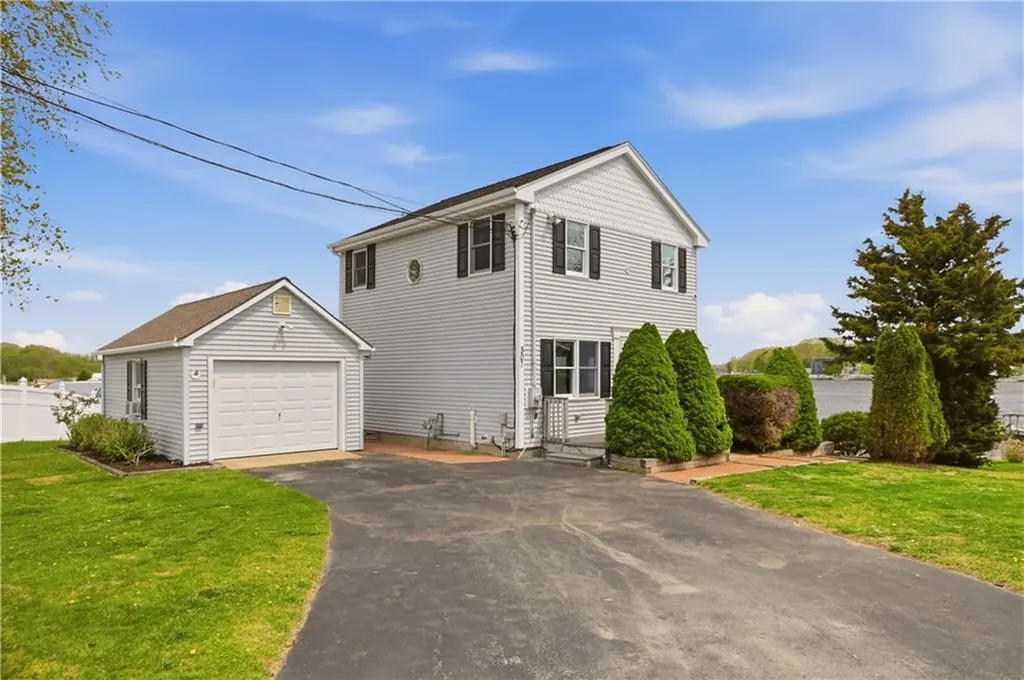 507 County Road Barrington RI 02806