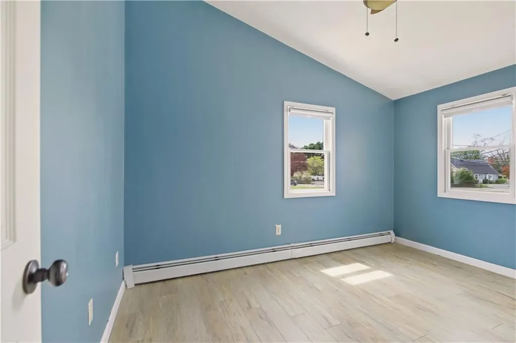 507 County Road Barrington RI 02806