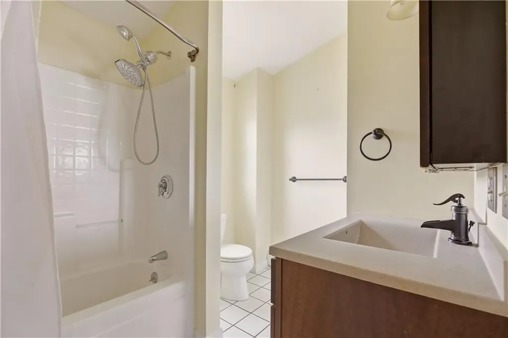 507 County Road Barrington RI 02806