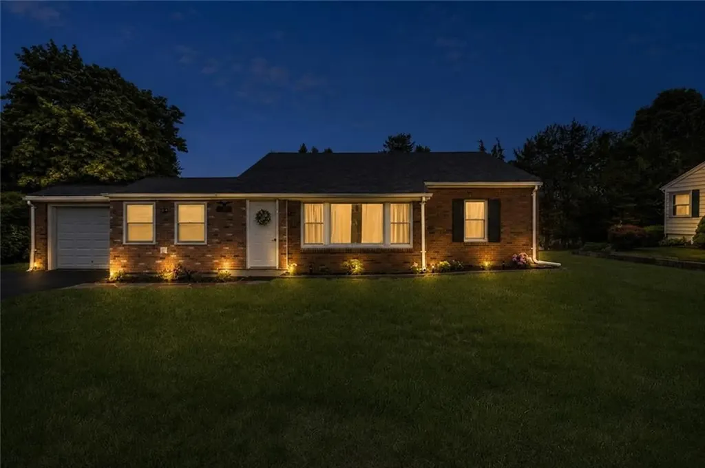 461 River Road Lincoln RI 02865