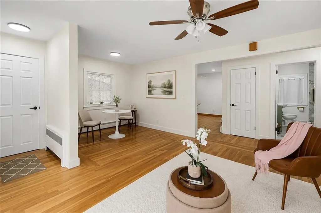 461 River Road Lincoln RI 02865