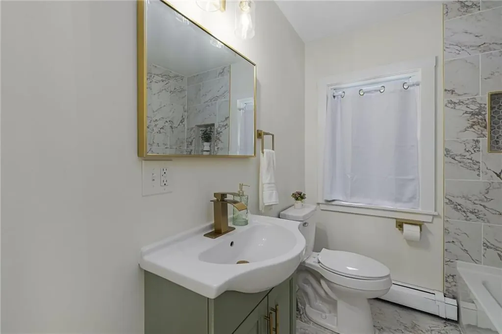 461 River Road Lincoln RI 02865