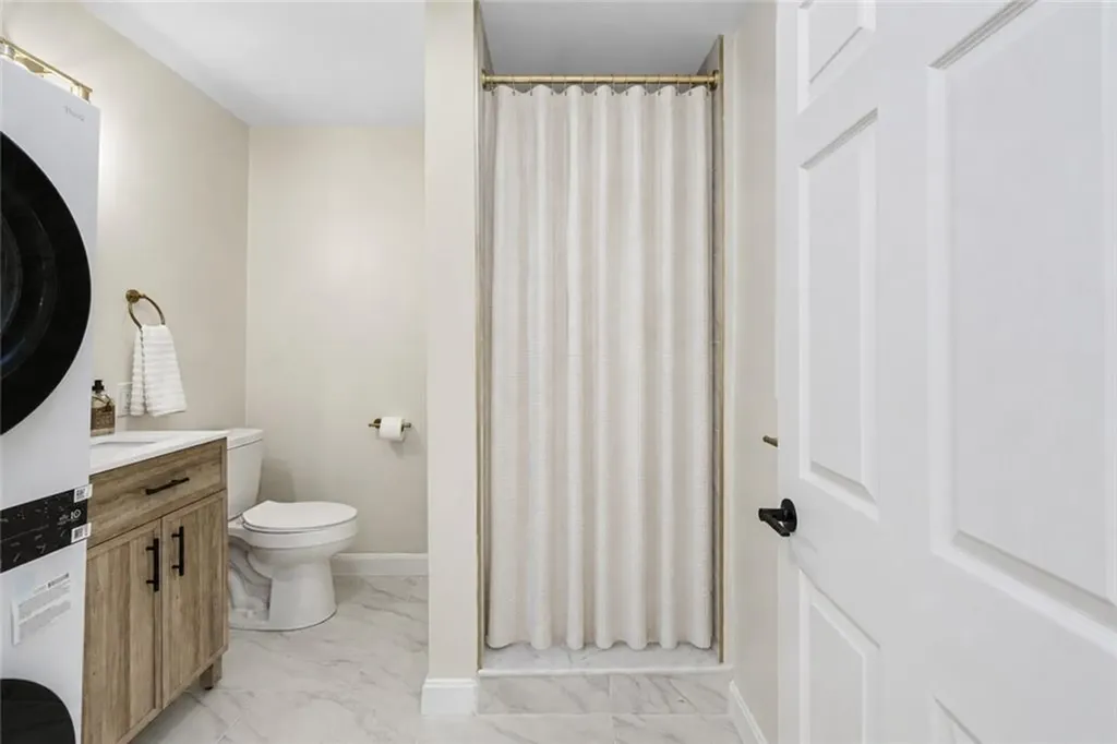 461 River Road Lincoln RI 02865