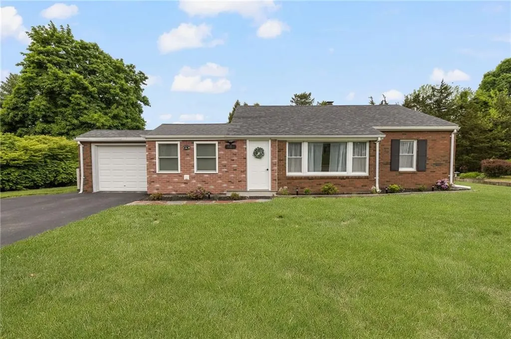 461 River Road Lincoln RI 02865