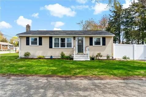 75 Spruce Road Charlestown RI 02813