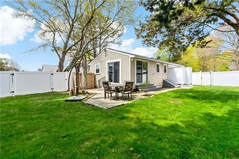 75 Spruce Road Charlestown RI 02813