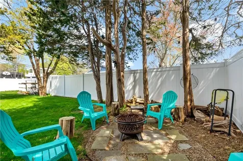 75 Spruce Road Charlestown RI 02813