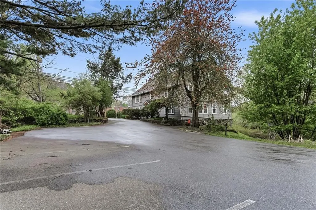 2320 Diamond Hill Road Woonsocket RI 02895