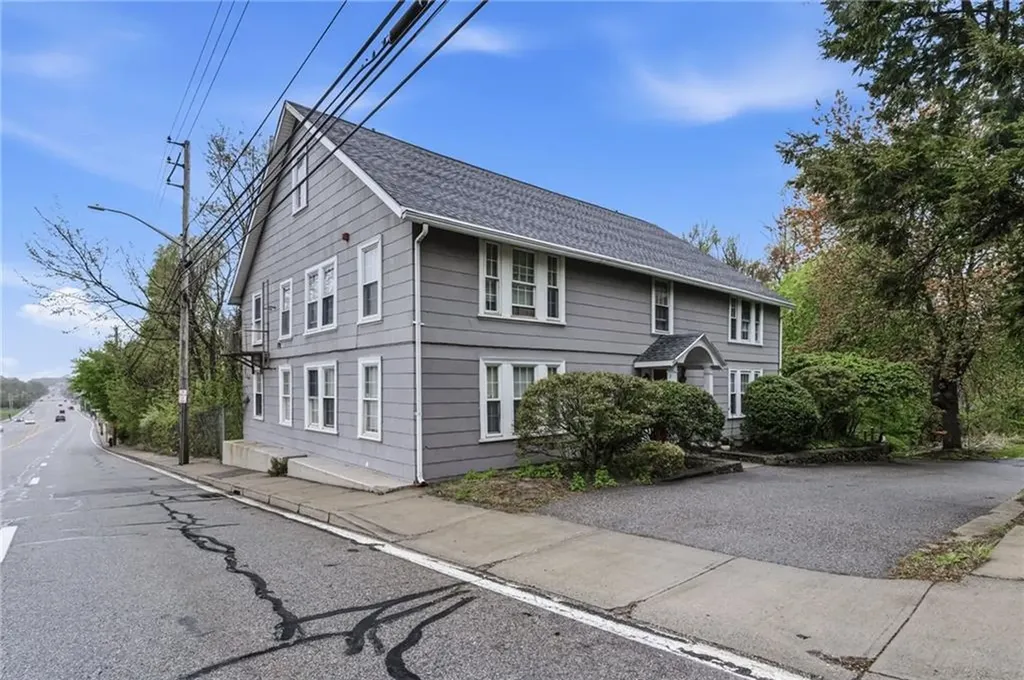 2320 Diamond Hill Road Woonsocket RI 02895