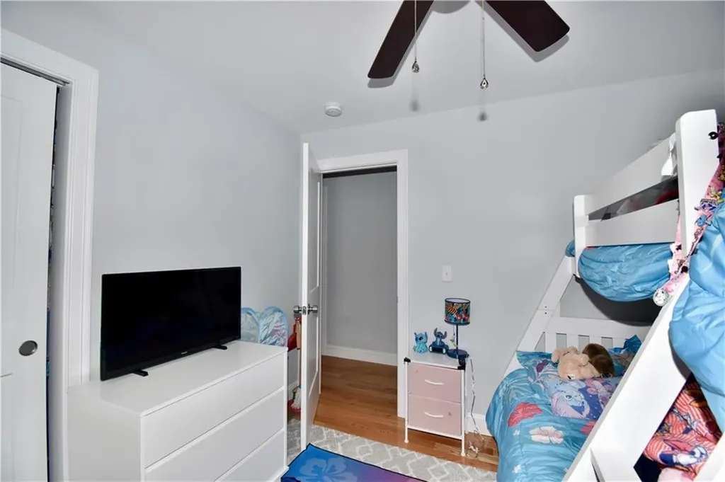 81 Lonsdale Street West Warwick RI 02893