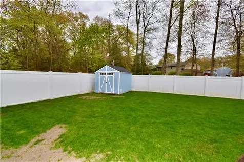 81 Lonsdale Street West Warwick RI 02893