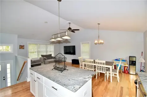81 Lonsdale Street West Warwick RI 02893